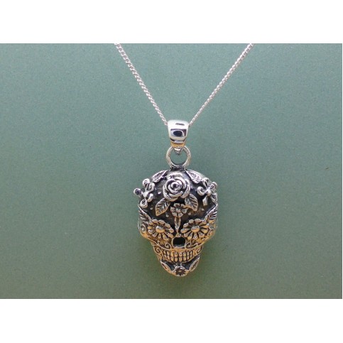 Sterling Silver Decorative Skull Pendant