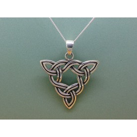 Sterling Silver Triqeutra Celtic Pendant