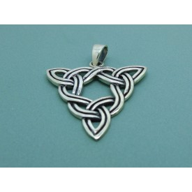 Sterling Silver Triqeutra Celtic Pendant