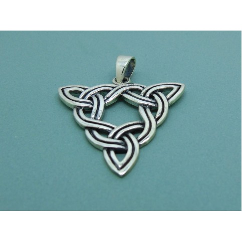 Sterling Silver Triqeutra Celtic Pendant