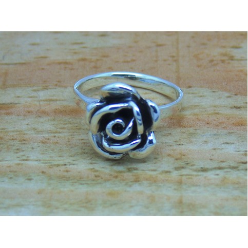 Sterling Silver Bulbous Rose Ring