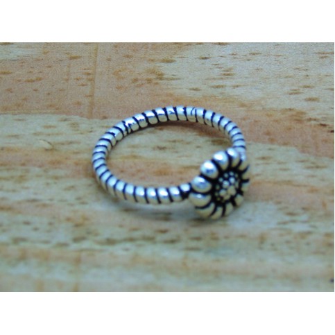 Sterling Silver Decorative Oxidised Flower Ring