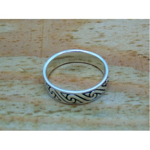 Sterling Silver Decorative Band Ring