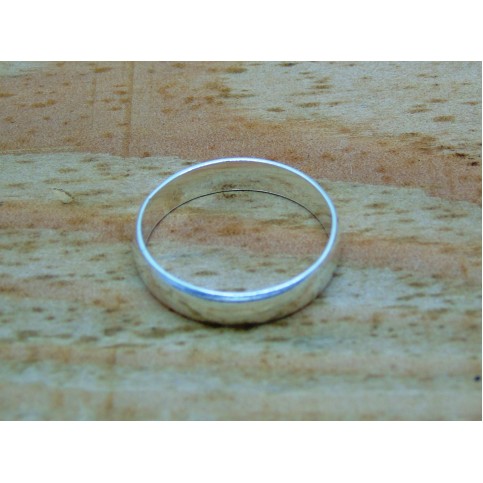 Sterling Silver Plain 4mm Light Weight Ring